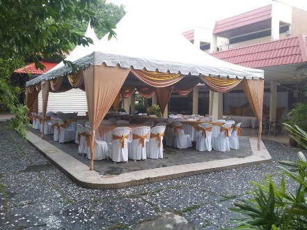 Izzi Canopy Rental